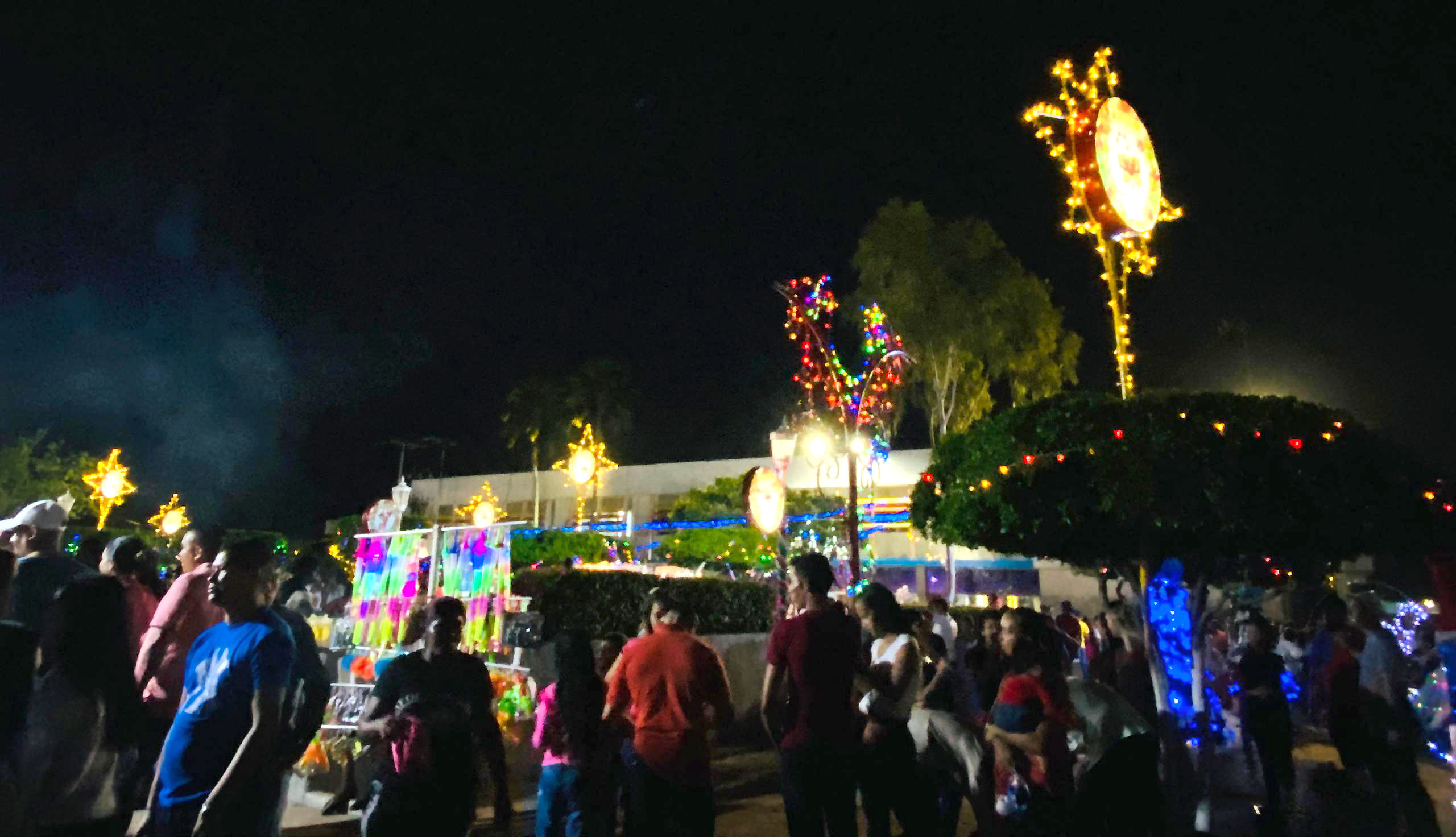 Santa Rita vibró con el encendido de luces