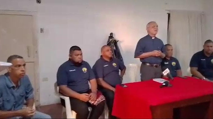 70 cargadores y 18 grupos de vasallos
