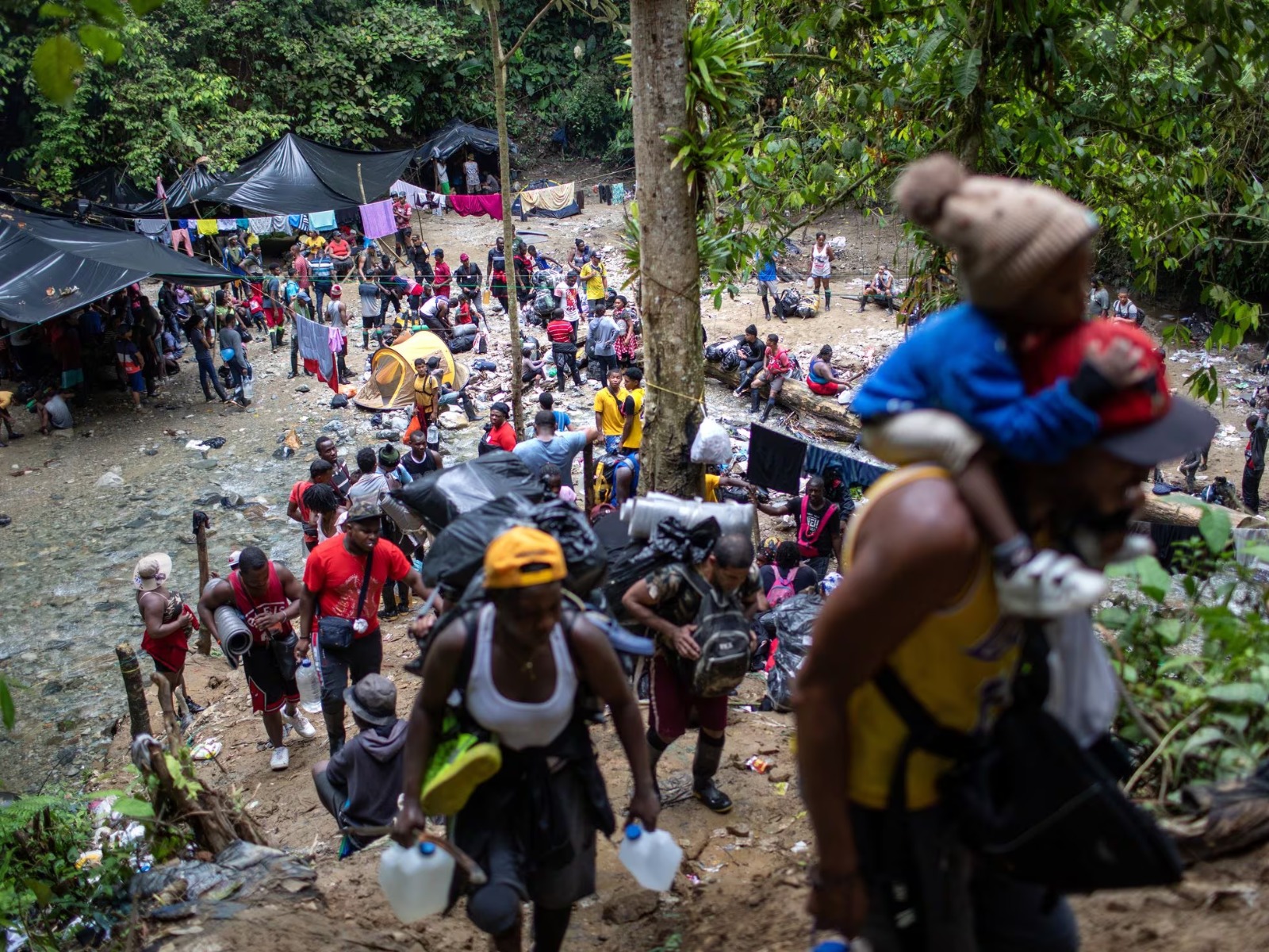 El papa pide una «respuesta humanitaria» para migrantes que cruzan el Darién