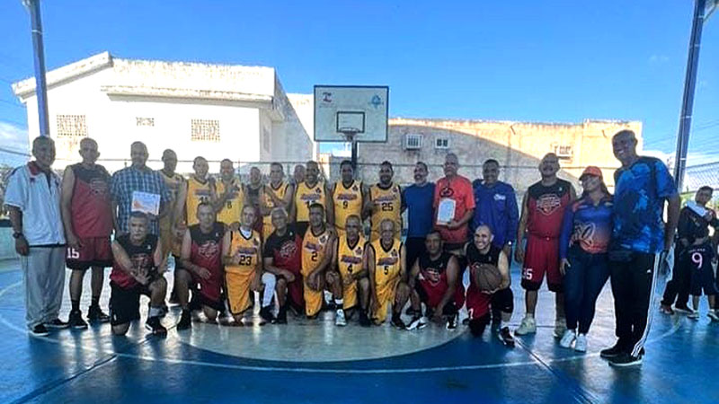 En el Torneo Master 50 se rindieron Honores