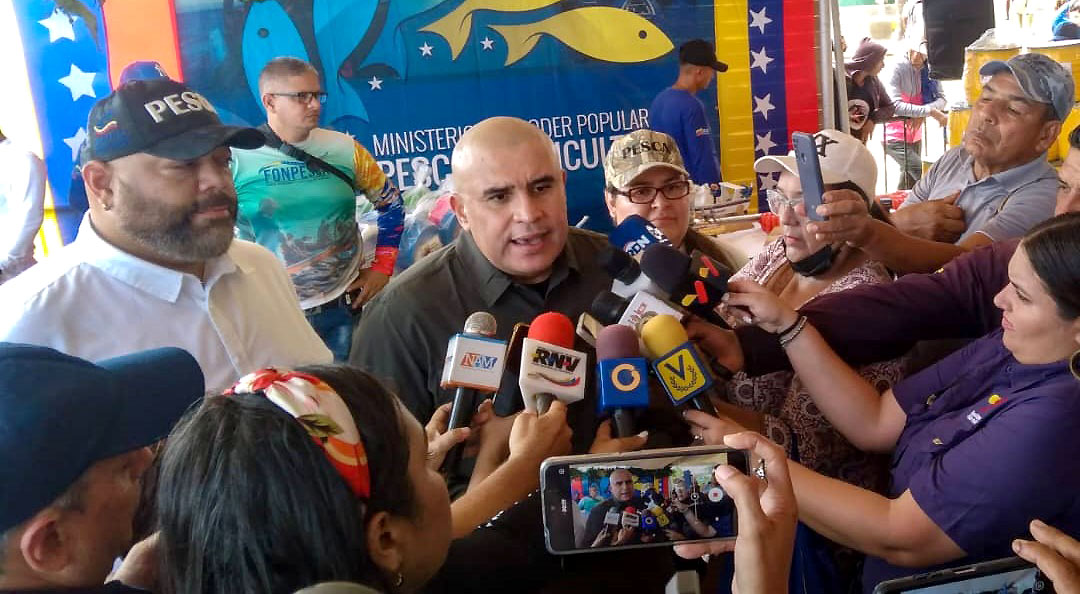 Entregan microfinanciamientos a 588 pescadores del Zulia
