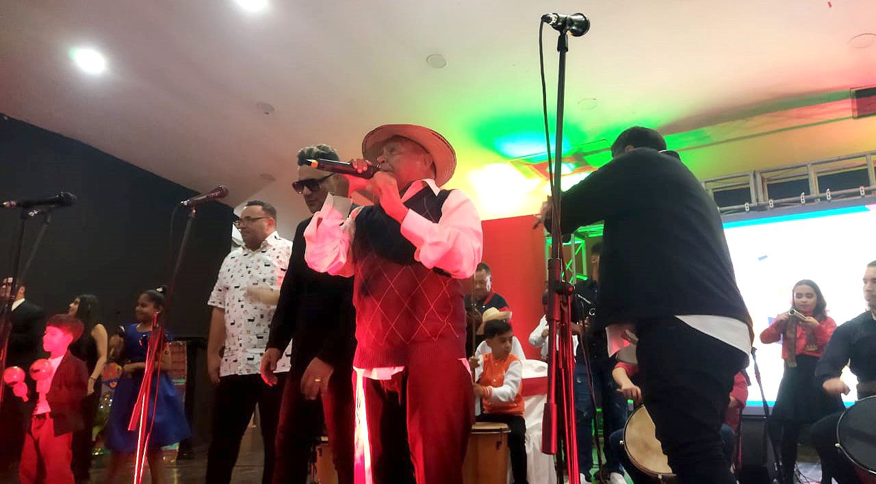Escuelas de Pdvsa rindieron homenaje al "Ayayero" 