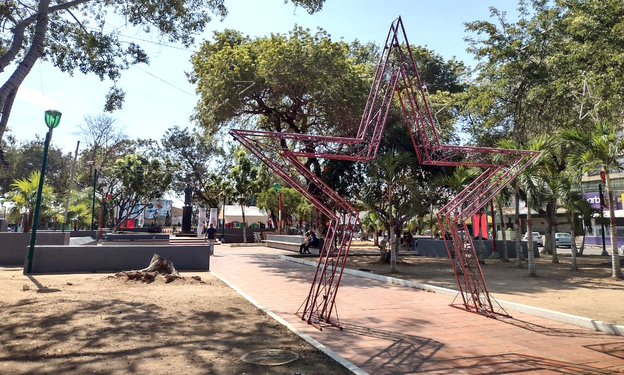 Lagunillenses reciben la Navidad este martes con gran alegría
