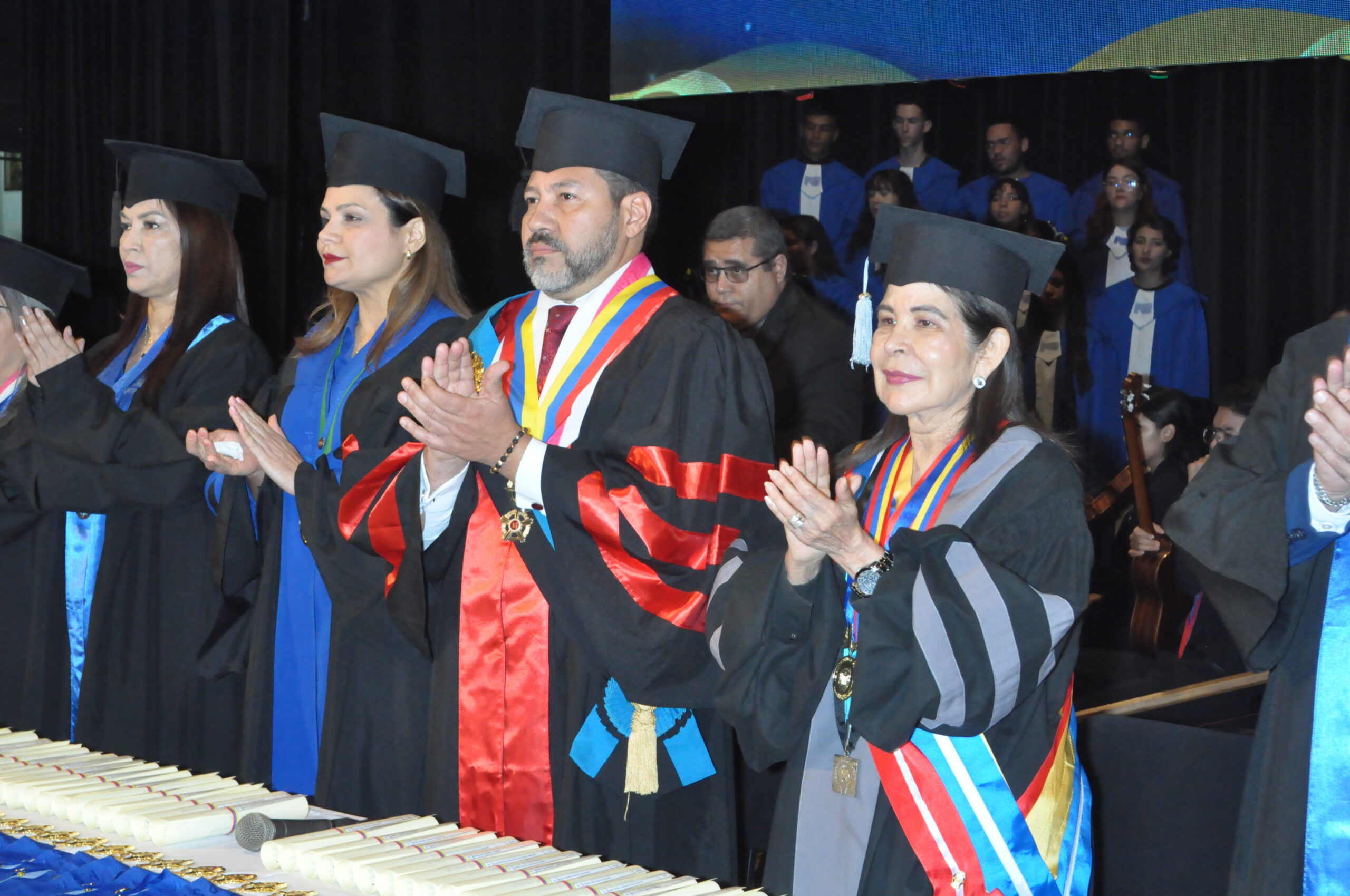 80 nuevos profesionales en Maracaibo