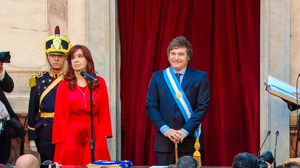 Javier Milei jura como presidente de Argentina