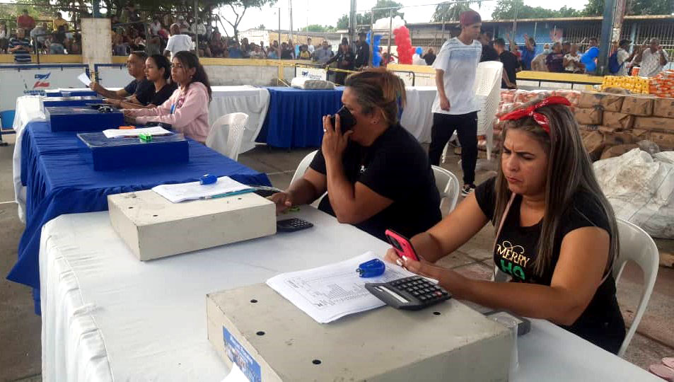 Mercado popular benefició a más de 500 familias en Cabimas
