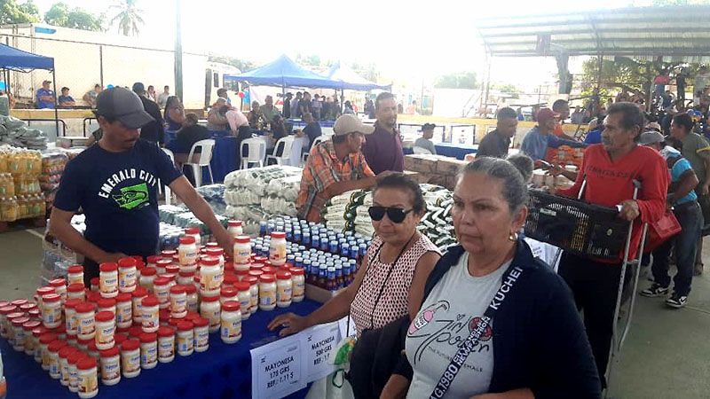 Mercado popular benefició a más de 500 familias en Cabimas
