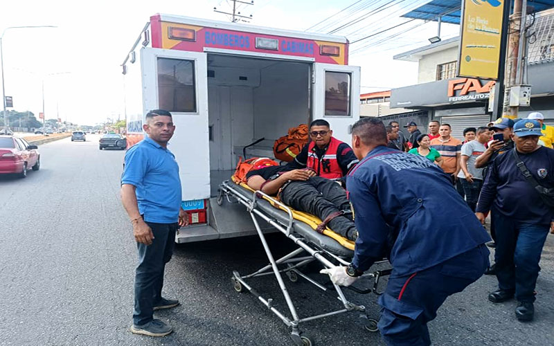 Un herido tras colisión en el sector Santa Clara 