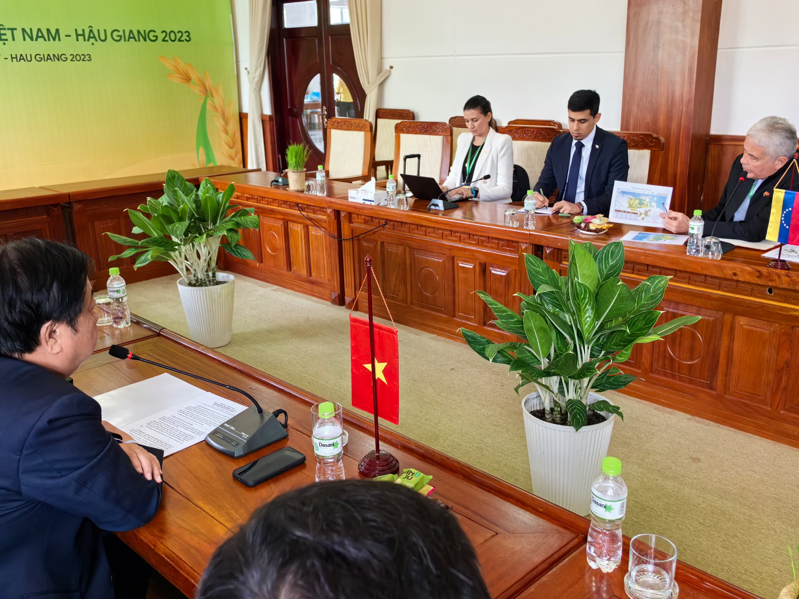 Venezuela y Vietnam amplían alianzas de cooperación agrícola
