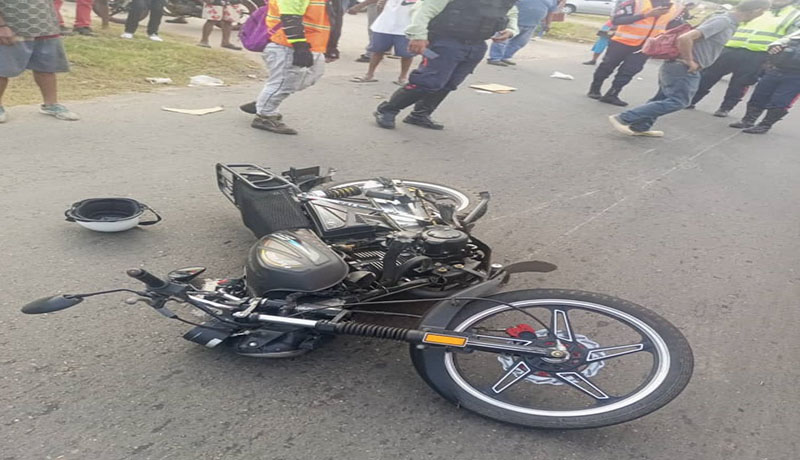 Joven resultó gravemente herida al chocar una moto y bicicleta en Cabimas