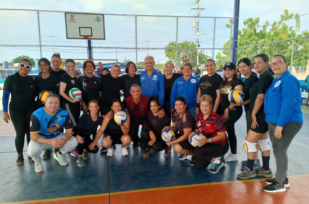 4 Equipos de Voleibol Cabimas