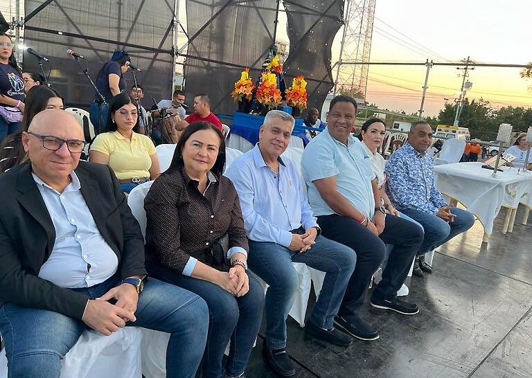 Encuentro municipal de Chimbangueles de San Benito en Santa Rita