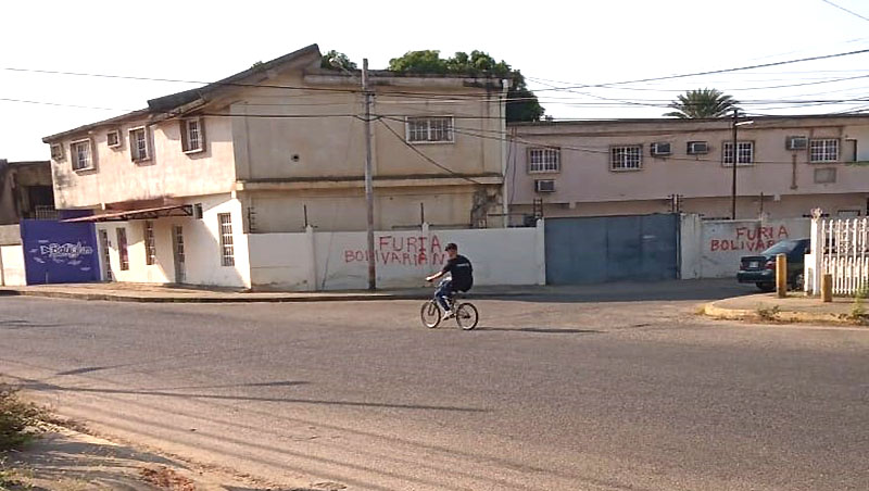 Fachada de Vente Venezuela “Furia Bolivariana”