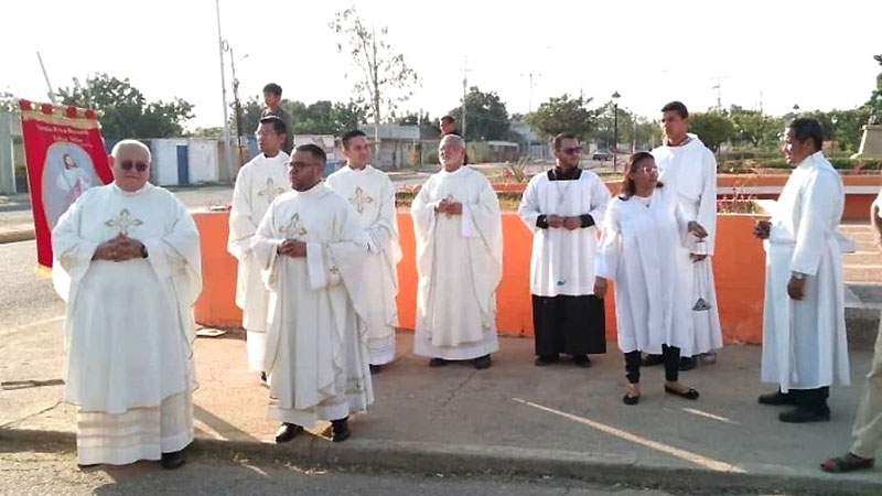 Puerto Escondido tiene nuevo administrador parroquial
