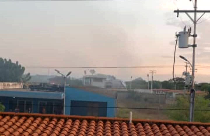 Quema de basura en la Gran Victoria de Bachaquero 