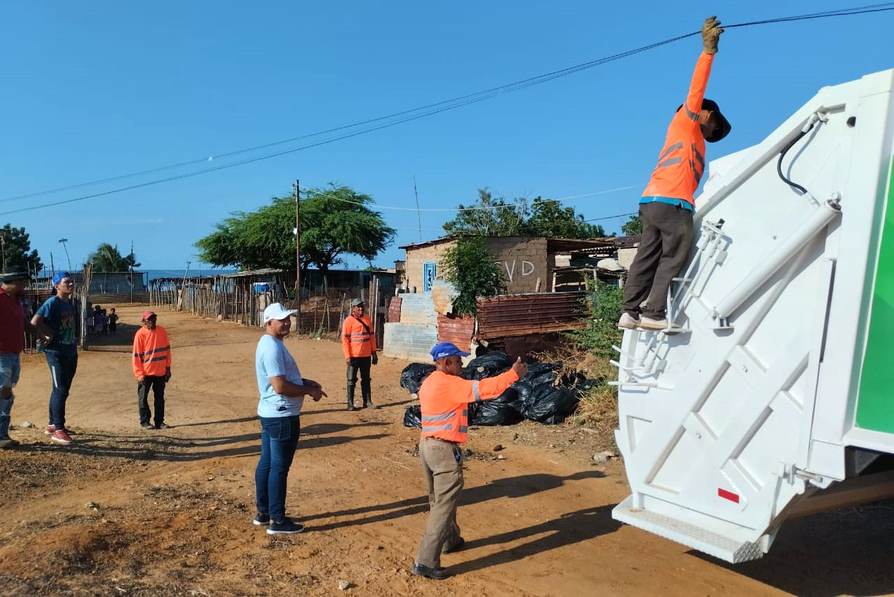 Reinician ruta de Aseo Urbano en el municipio Santa Rita