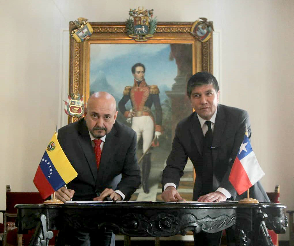 Venezuela y Chile firman convenio
