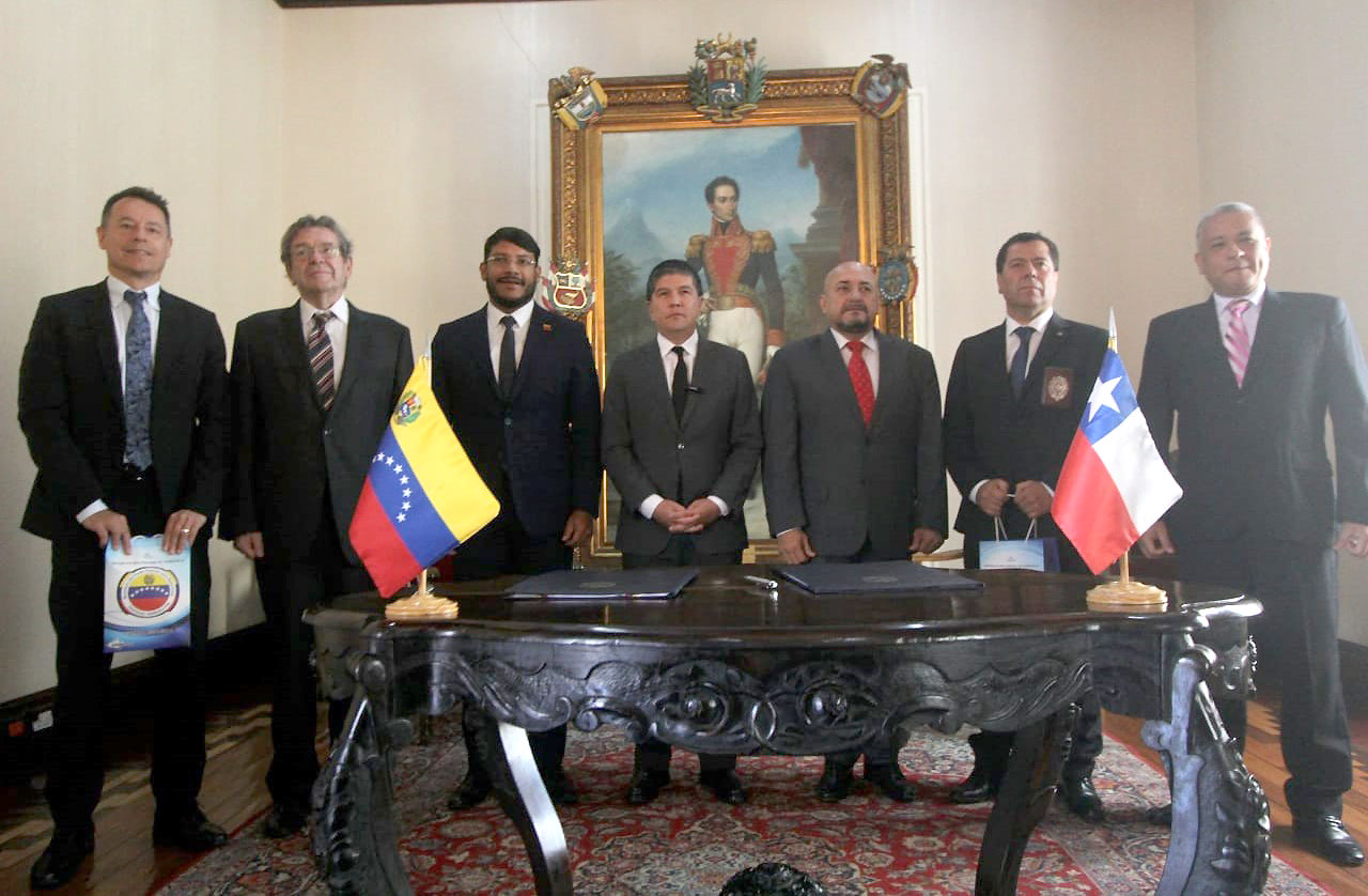 Venezuela y Chile firman convenio