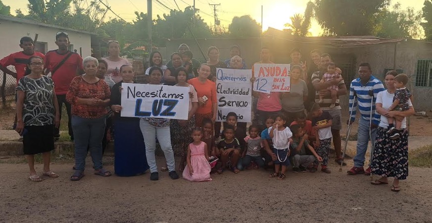 Más de 80 familias del barrio “Jesús Salazar” de Lagunillas están sin servicio eléctrico 