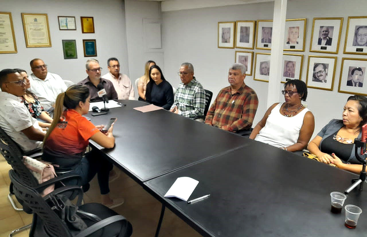 Caicoc llama a analizar impuestos tributarios