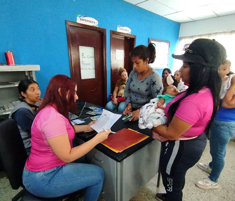 Immujer y ONG Azul Positivo 