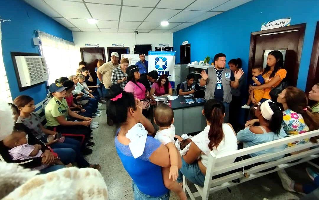 Immujer y ONG Azul Positivo 
