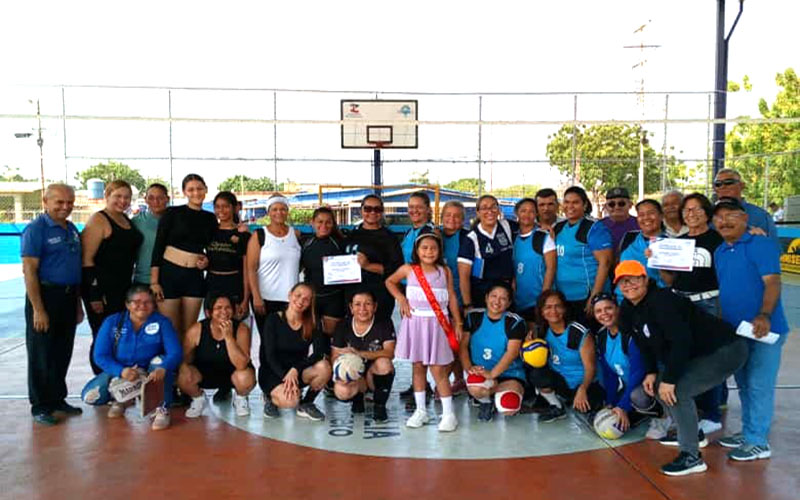 Juego amistoso de Voleibol Máster Femenino 