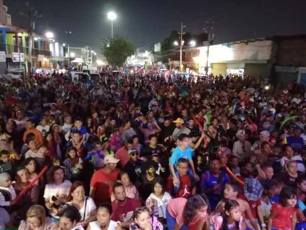 Llenazo total en la celebración del Carnaval 2024 de la Gobernación del Zulia (15)