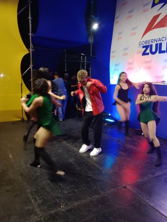 Llenazo total en la celebración del Carnaval 2024 de la Gobernación del Zulia (6)