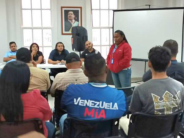 Movimiento de Comunicadores del Zulia debatió y presentó propuestas para las 7T 2030 (4)