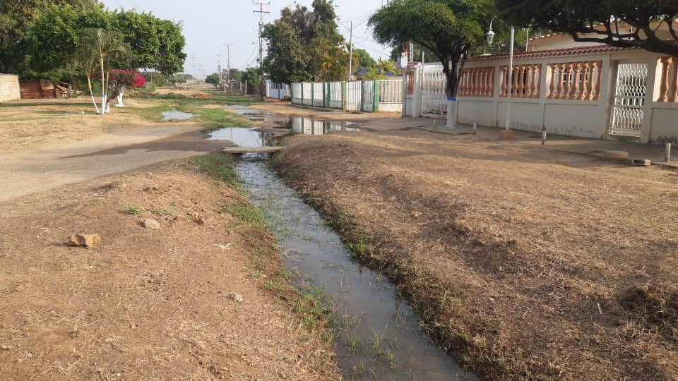 Vecinos de Las Cabrias en Cabimas 