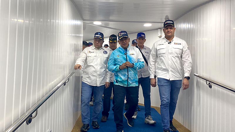 Aeropuerto Internacional La Chinita luce nueva pasarela móvil
