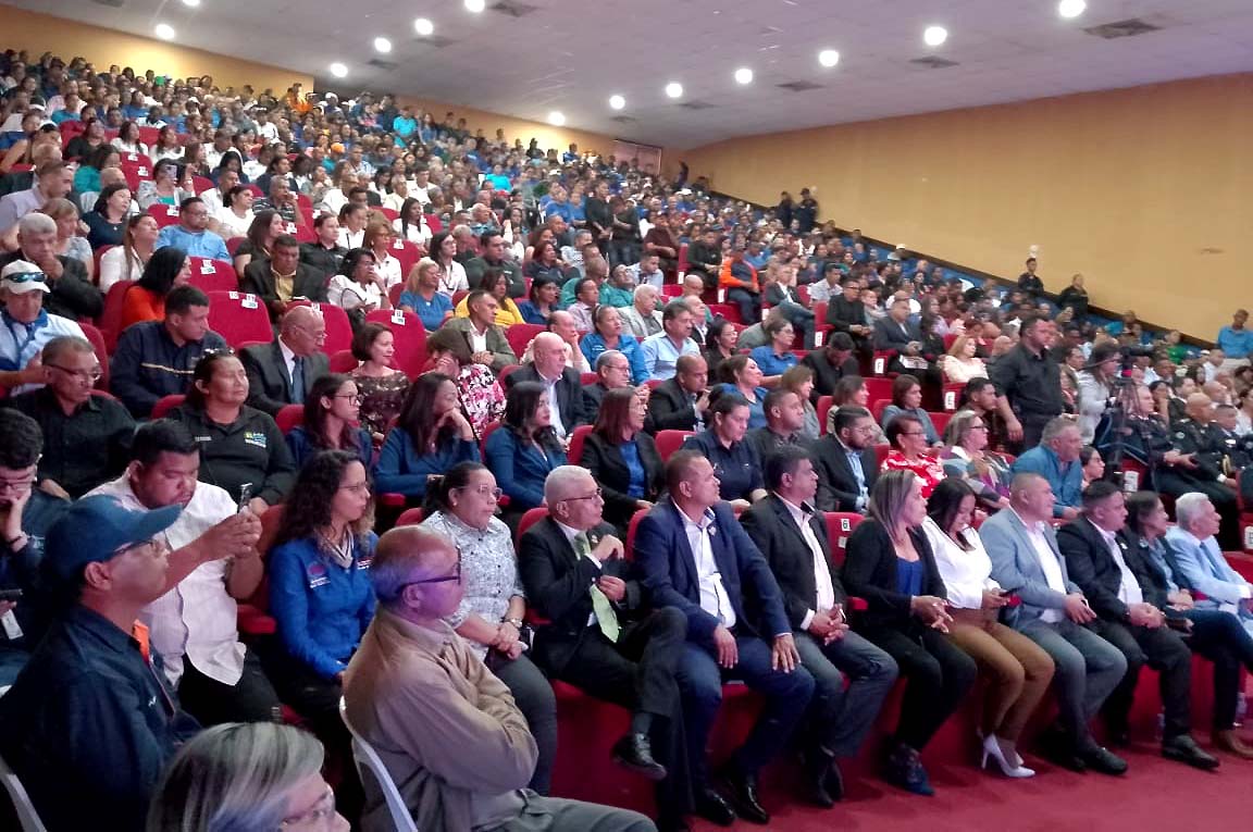 Alcalde Nabil Maalouf entrega tomos contentivo de su Memoria y Cuenta al Contralor Municipal y al Presidente del Concejo Municipal
