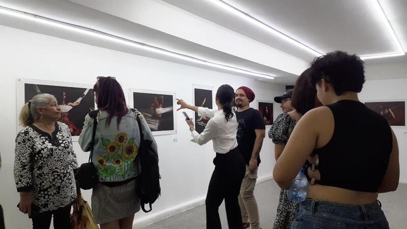 Escuela “Julio Vengoechea” inaugura exposición fotográfica “Omitiendo el Ser” en el Centro de Arte Lía Bermúdez (3)