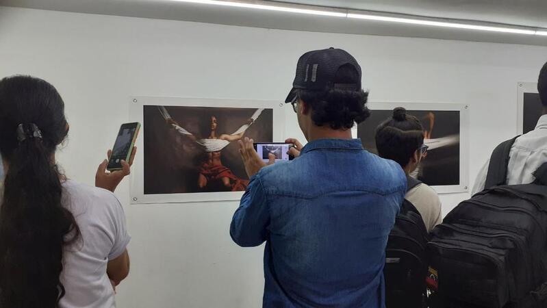 Escuela “Julio Vengoechea” inaugura exposición fotográfica “Omitiendo el Ser” en el Centro de Arte Lía Bermúdez (4)
