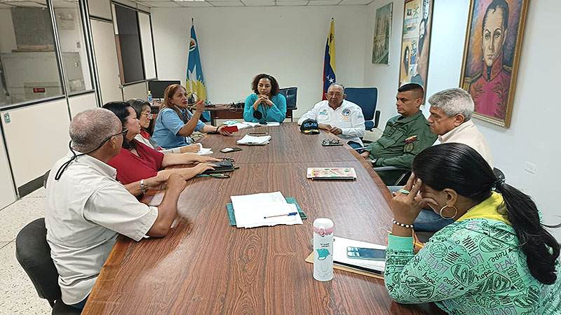 Iclam en Cabimas continúa debate de la 6T 