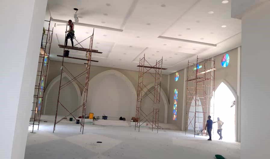 Iglesia Nuestra Señora de Aránzazu abril