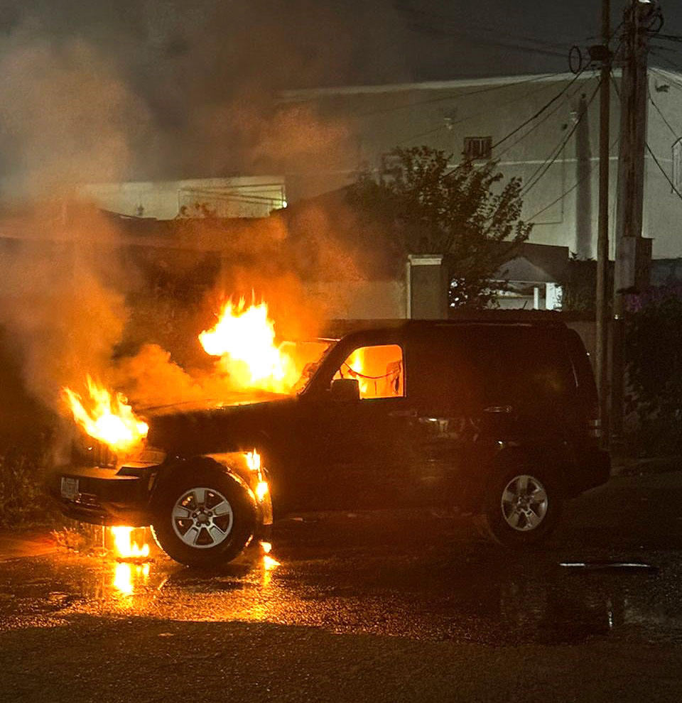 Incendio de vehículo Bello Monte 