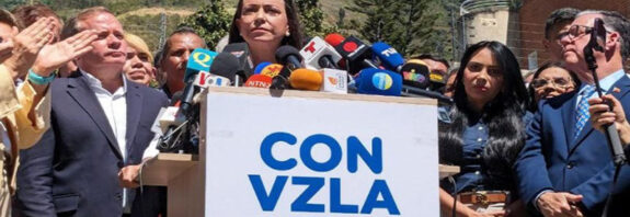 Maria Corina Machado desde barinas 1 .jpg