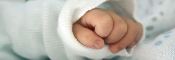 Mató a su hijita de cuatro meses