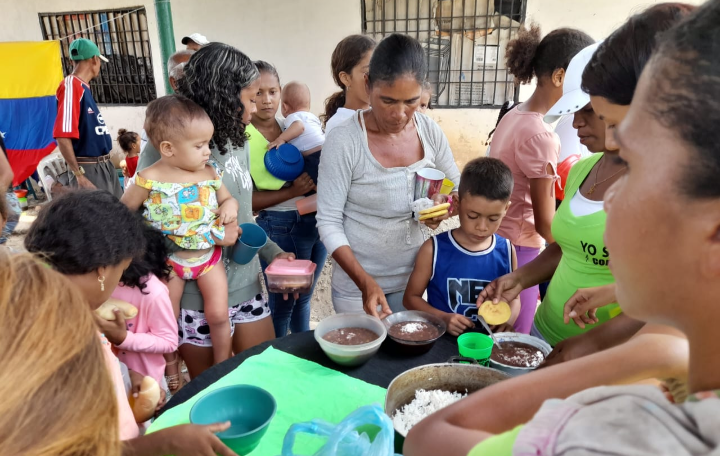 Comanditos a favor de María Corina Machado