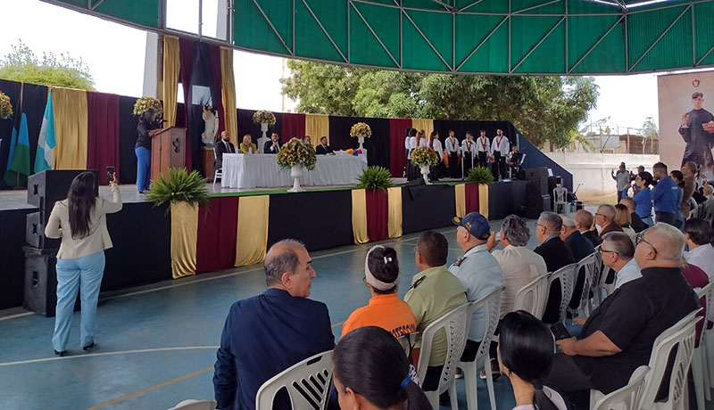 colegio San Agustín de Lagunillas celebró 70 años de historia educativa y la Alcaldía y el Concejo Municipal encabezaron una sesión especial en su honor.