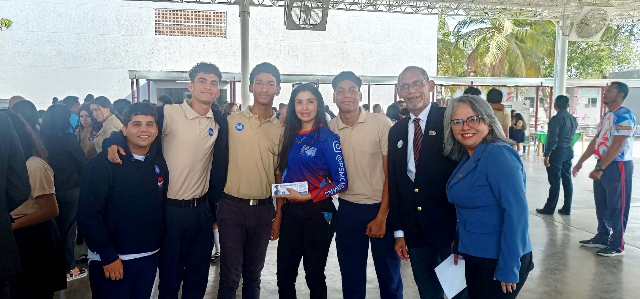 CABIMAS.- Este 24 de abril, la III Expo Feria Vocacional en la U. E Andrés Eloy Blanco de Cabimas fue todo un éxito.