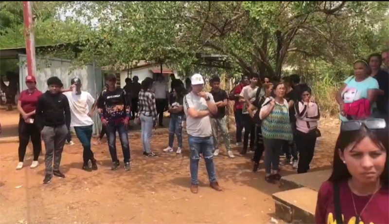  Jóvenes de Lagunillas no han podido inscribirse en el Registro Electoral desde hace tres días 