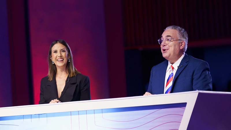 Periodista venezolana debate presidencial en República Dominicana
