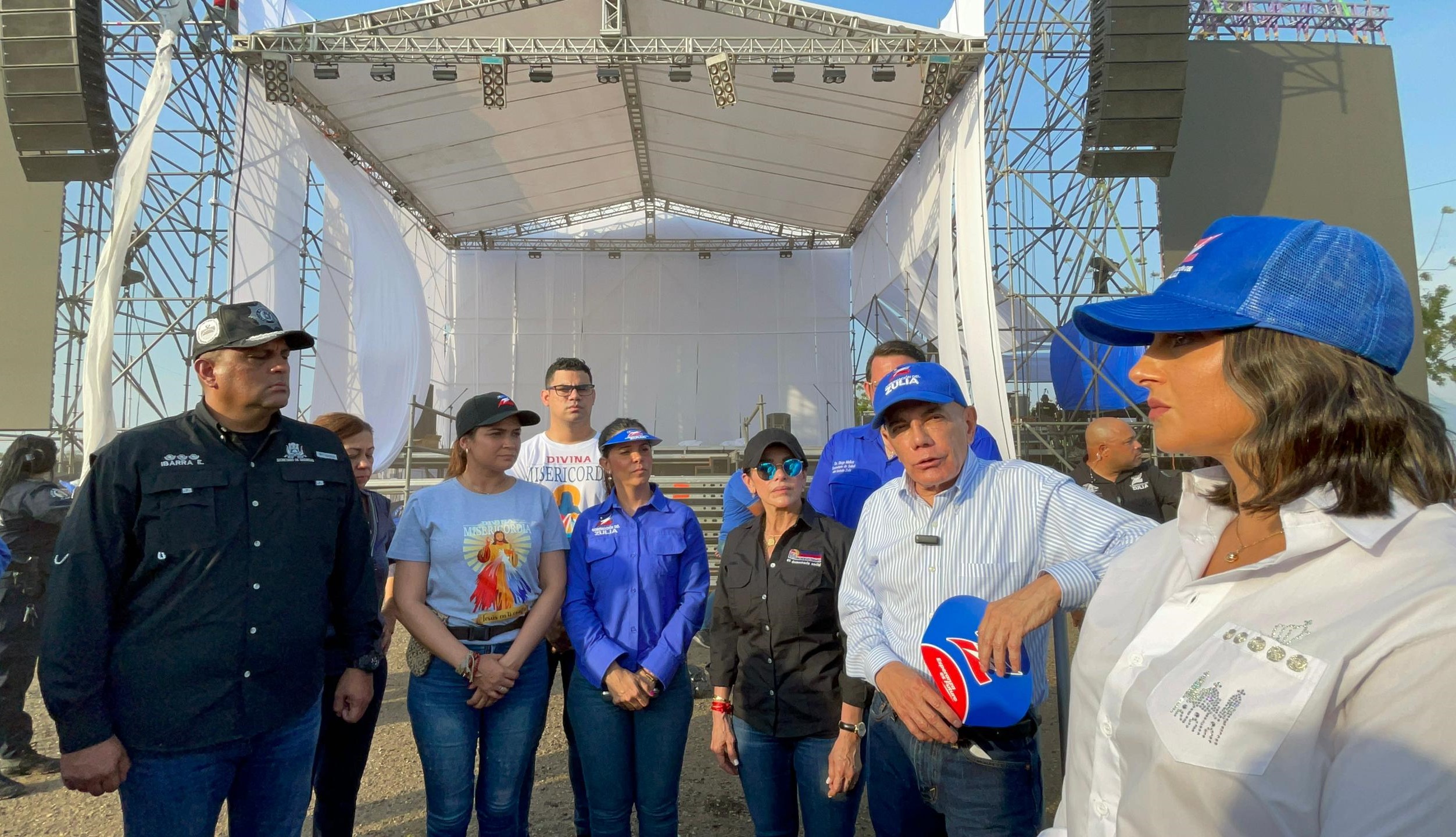 Rosales supervisa Caminata de Jesús de la Misericordia