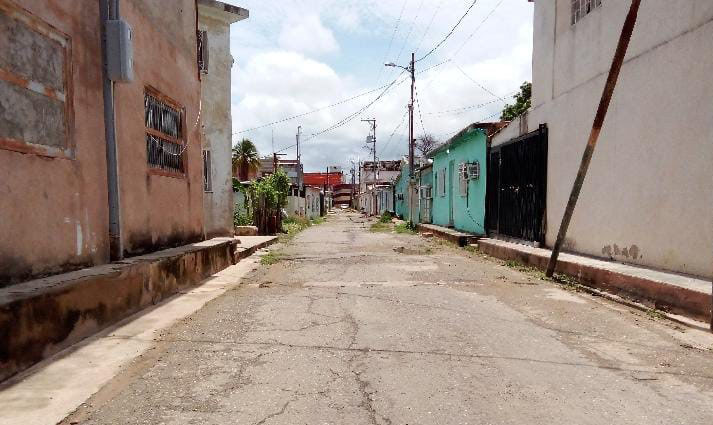 Habitantes de la calle El Carmen esperan asfaltado de la vía