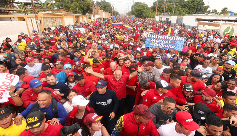 Diosdado Cabello, en Maracaibo se efectuó una inmensa marcha en respaldo al presidente de la República, Nicolás Maduro, y en rechazo al bloqueo económico ilegal, por parte de la Casa Blanca contra Venezuela.