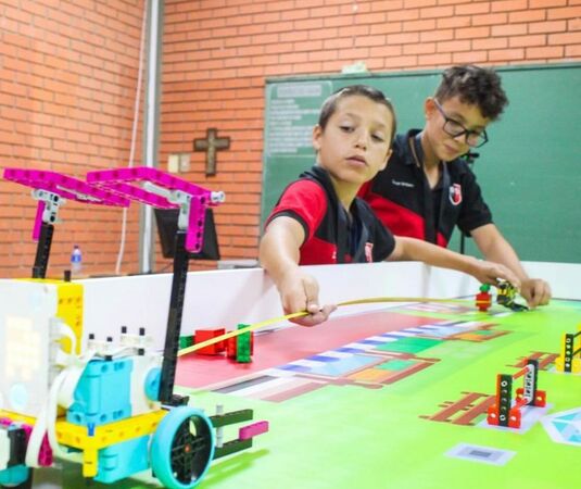 Equipo del liceo Los Robles ganó Olimpíadas Regionales de Robótica