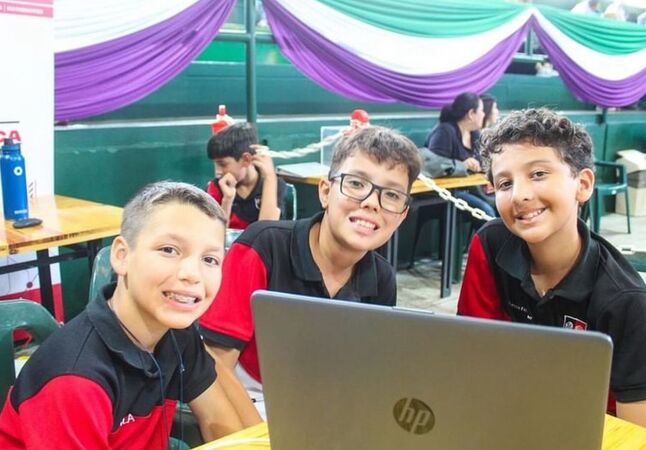 Equipo del liceo Los Robles ganó Olimpíadas Regionales de Robótica